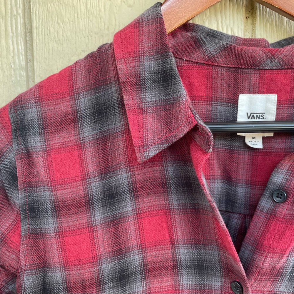 Woman’s Knee Length Vans Plaid Dress Shirt